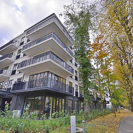 Osiedle Seaside Garden - Apartamenty Bryza Z Garazem, 100M Od Promenady Świnoujście Exteriör bild
